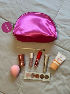 Ulta Beauty Collection 9 piece Hot Pink Beauty Bag